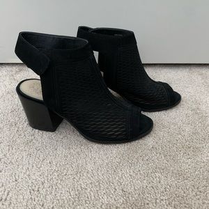 Vince Camuto peep toe heeled sandal